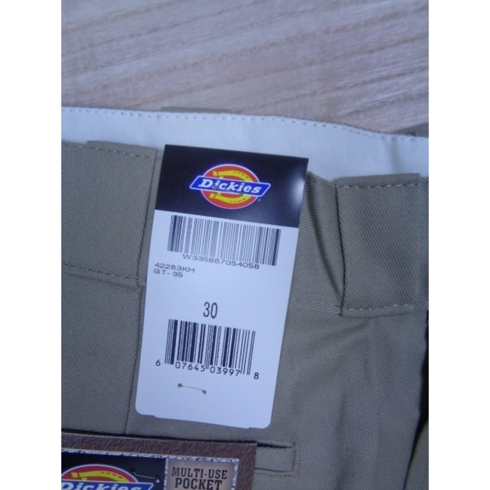 Dickies Men's 13" Flat Front Loose Fit Multi Pocket Work Shorts Khaki Size 30 - Picture 4 of 4